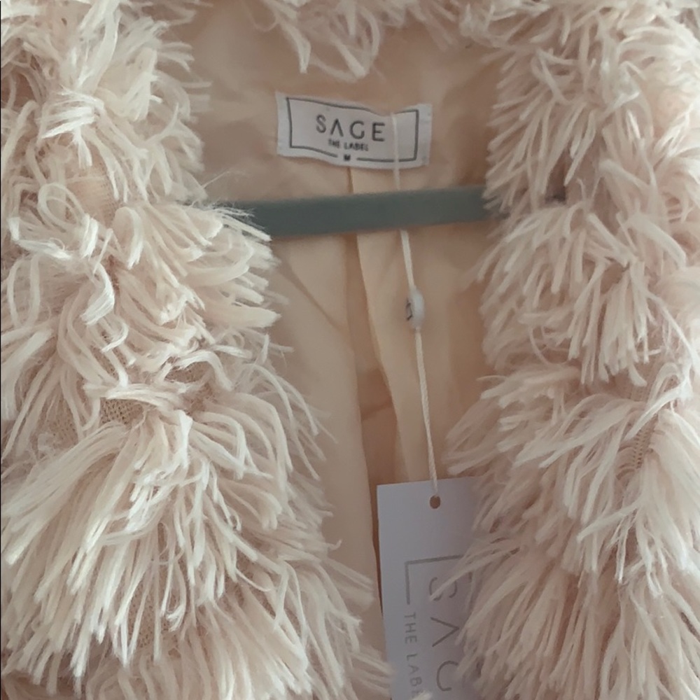 Vici Too Glam Shaggy Faux Fur Jacket. NWT. Pink - Picture 5 of 7